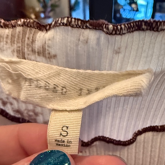 Gilded Intent Cream and Brown Artistic Tank Top‎ - Picture 2 of 3